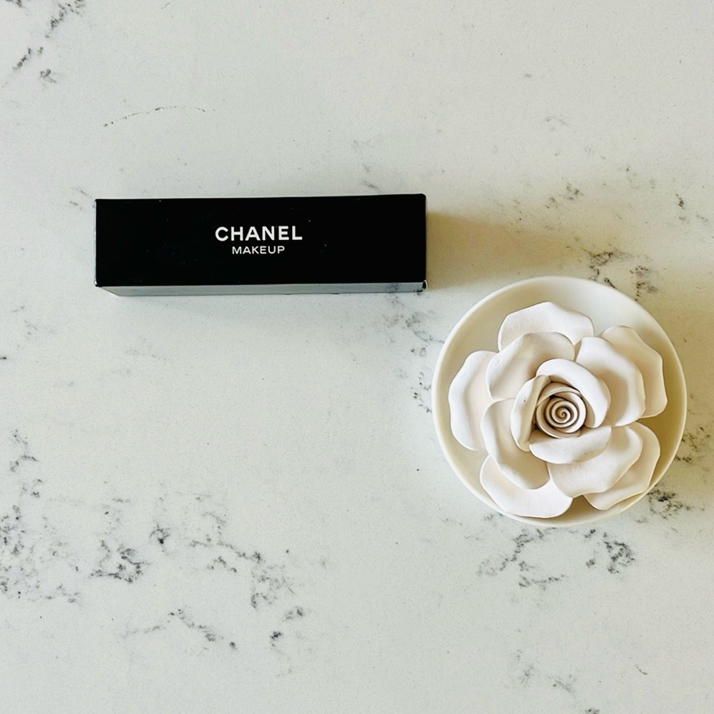 CHANEL Stamp Set - Picture 4 of 10